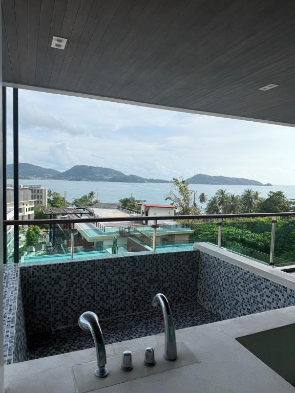 Pa Tong Penthouse Sea View, Pláž Patong