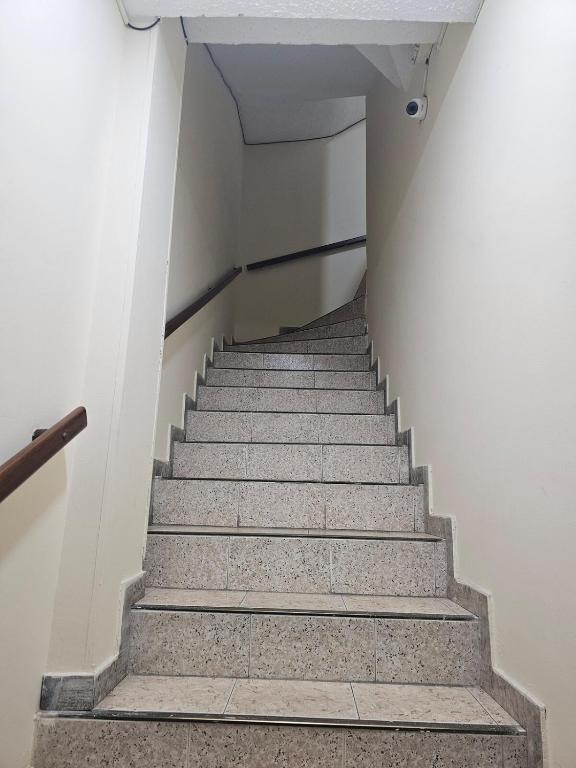 Comfortable apartment, close to the airport - 2