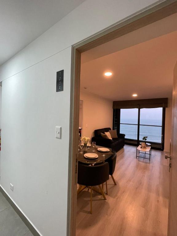 Departamento con baño y cocina equipada - 4