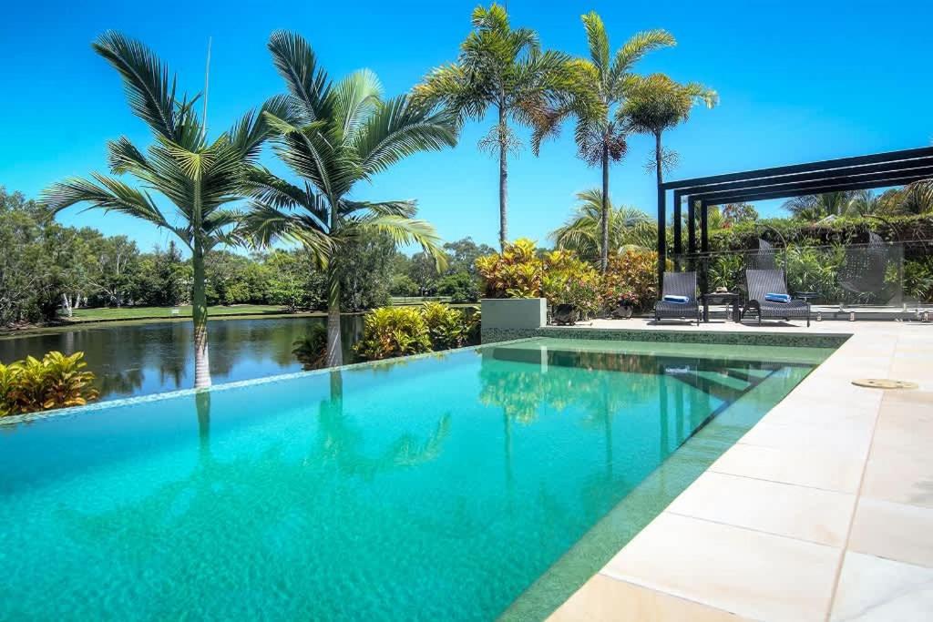 Tranquility by the Lake - Luxury Home Port Douglas, Port Douglas