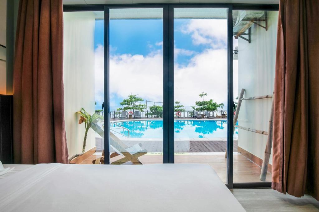 W 골프 리조트 (W Golf Resort)