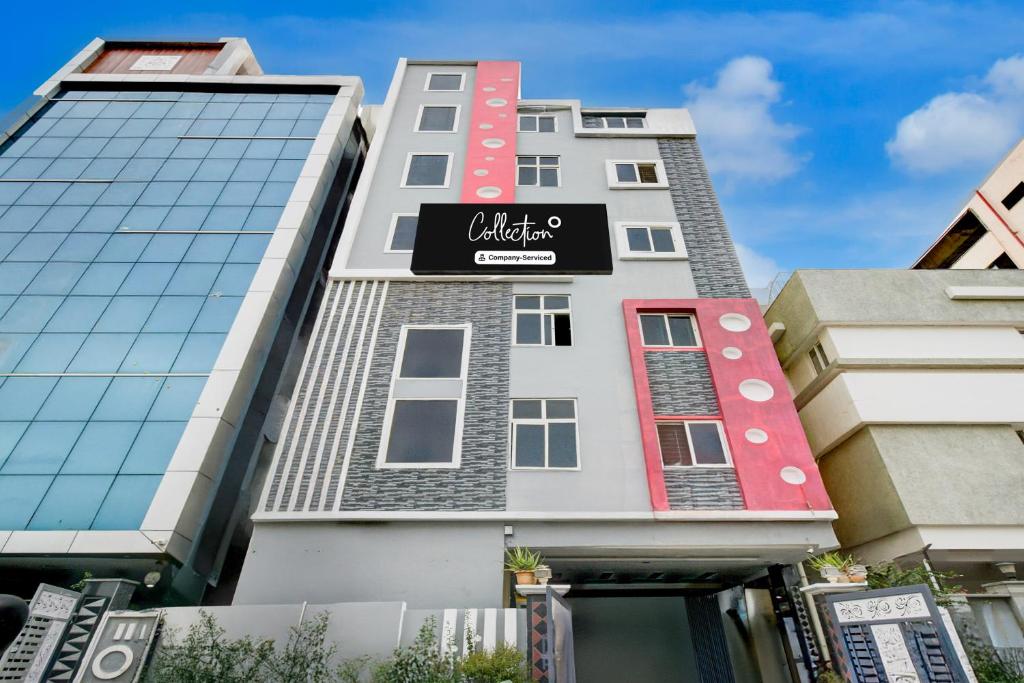 Super Collection O Khajaguda Hills Formerly Sri Balaji Luxary Rooms エントランス