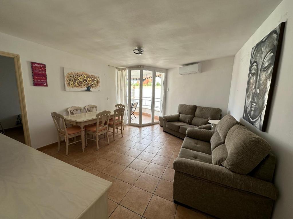 Spacious apartment for a big company - 3