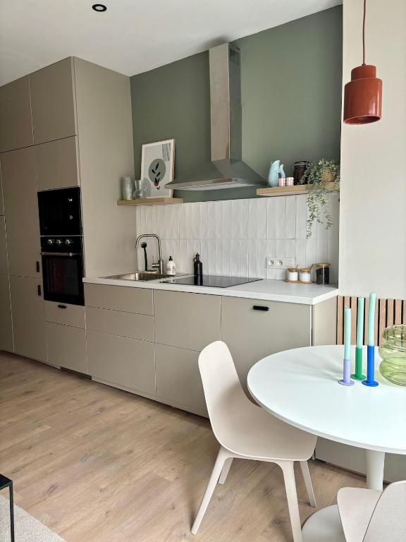 Studio Auguste, Lutych