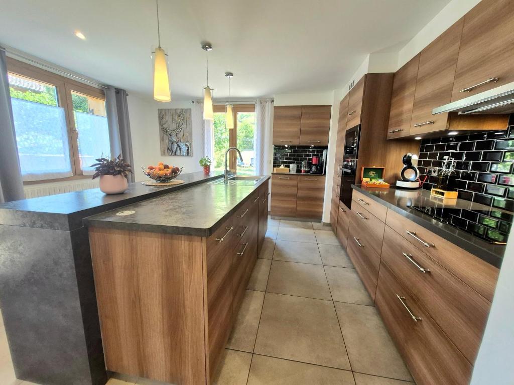 Chalet avec Jacuzzi, billard, jardin clos, proche Paradiski - 4
