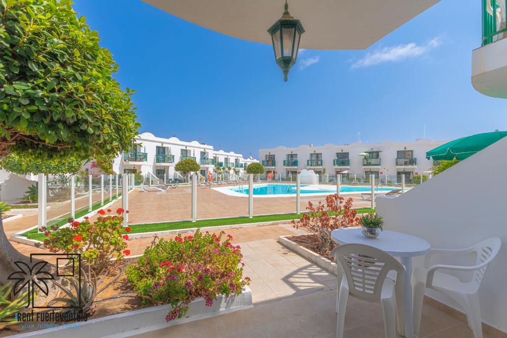 Sama Pool View and WiFi by iRent Fuerteventura, Corralejo