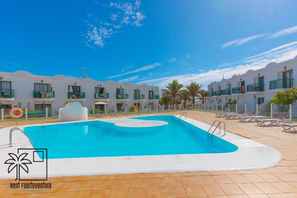 Sama Pool View and WiFi by iRent Fuerteventura - 2