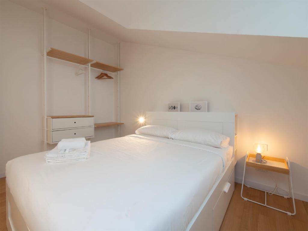 Xenia Milano - 2rooms apt in Via Petrella 4 E - 1