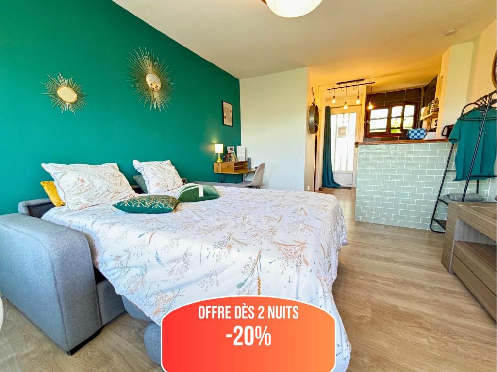 Le Pic'Vert - Ideal couples & professionals - FREE Parking - 400m Hospital - 15min Train station & HISTORIC Center - Air conditionner - Calm & Cosy, Bergerac