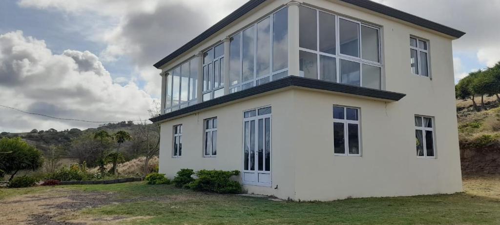 Paradis des Pailles-en-Queue, Port Mathurin