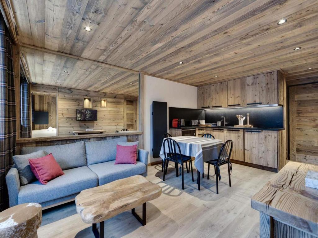 Résidence Val D'isere Village - Appartement entièrement rénové, au pied des pistes MAE-3323, Val dʼIsère