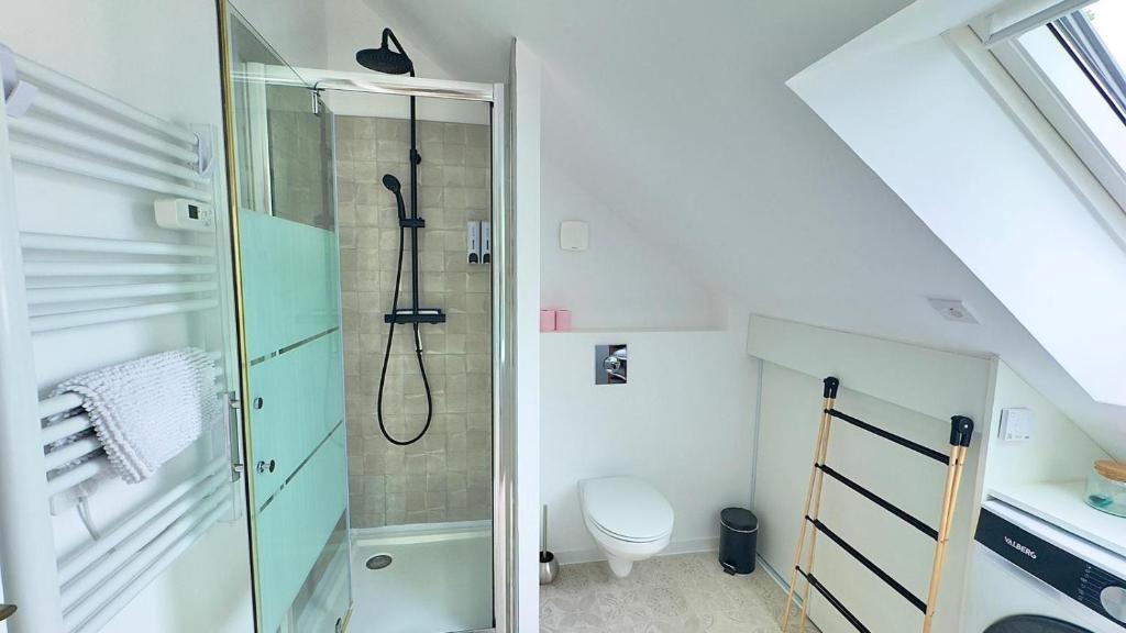 HappyNest Studio - 5 min City Center Station - WiFi - 5