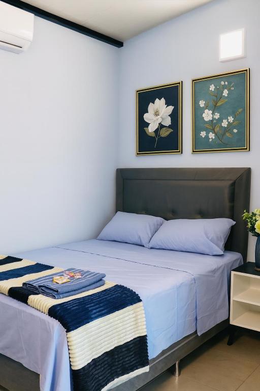 Almi Apart, Filadelfia