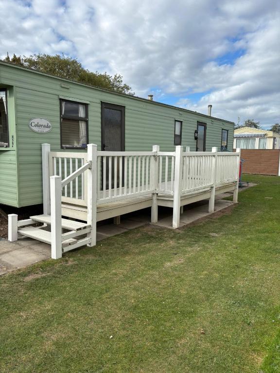 3 Bed Caravan sleeps 8, Skegness
