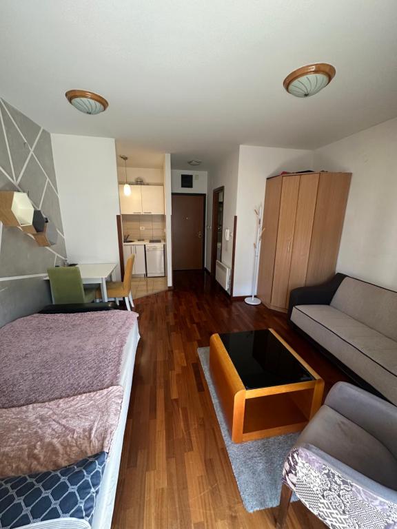 Stex City Kvart 2 - 2