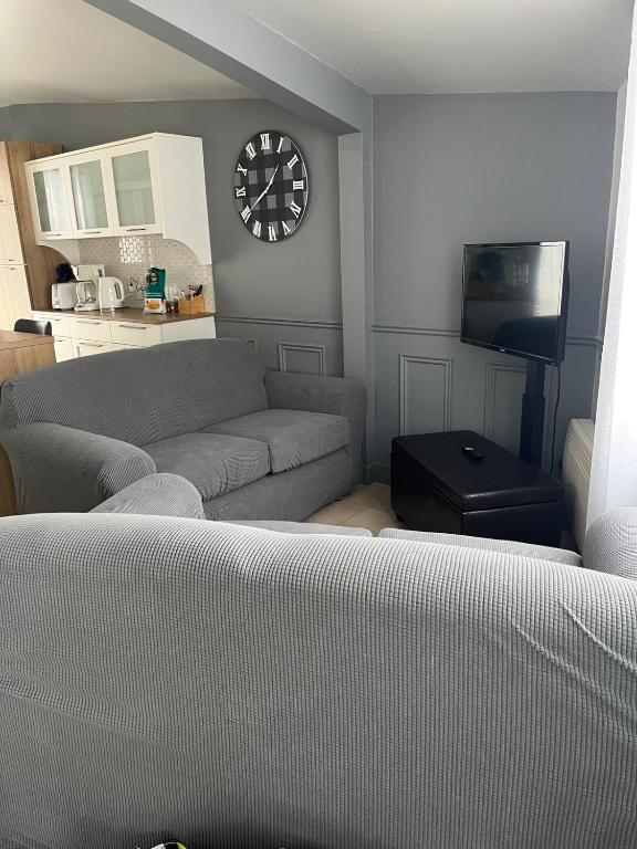 Le Numéro 1, Val-Brillant