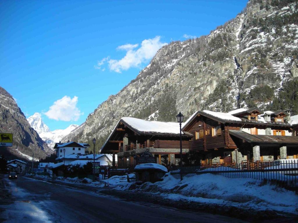 Apartment in Antey-Saint-André near Ski Lift - 3