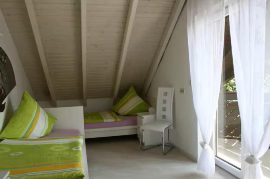 HUS24 de Almno, Bretten