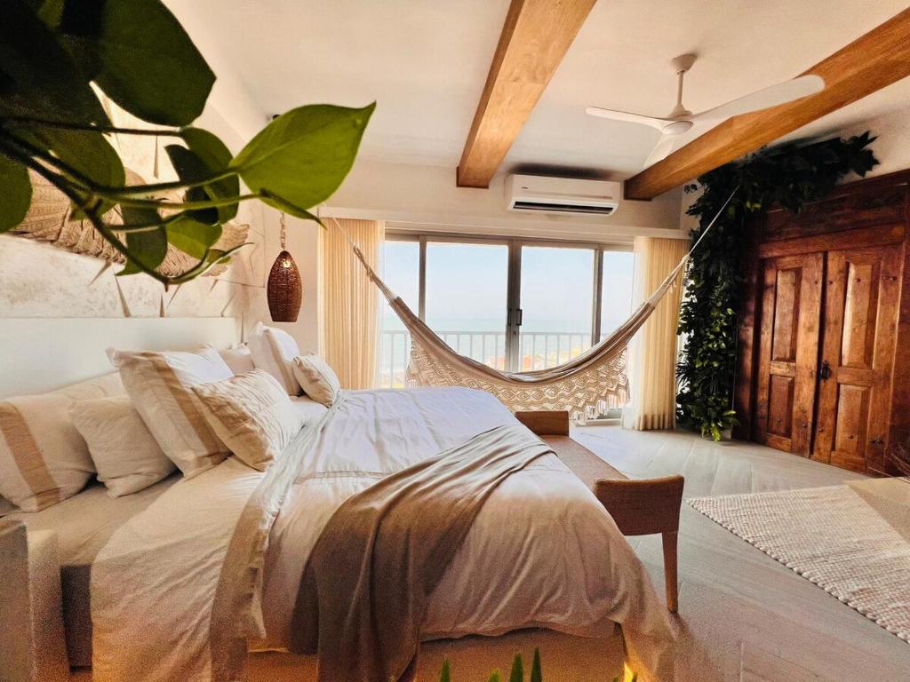 Casa Manalva ocean view penthouse in walled city - 3