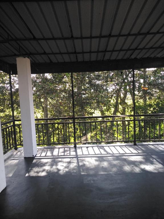 Mayon Guest, Tangalle