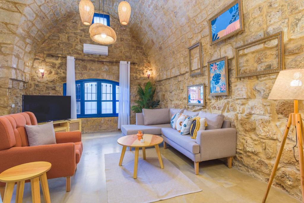 Galleria - Heritage 1-BR Apartment in Old Souk Batroun, Batroûn