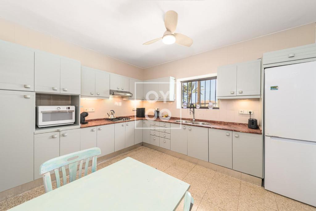 Villa El Monte de Moraira, private pool, sea views - by OYOOSTAYS - 3
