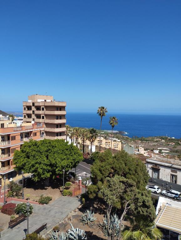 LAVA & OCEAN - Icod de los Vinos - AC, 3 bedrooms, 2 bathrooms, ocean and Teide view, Icod de los Vinos