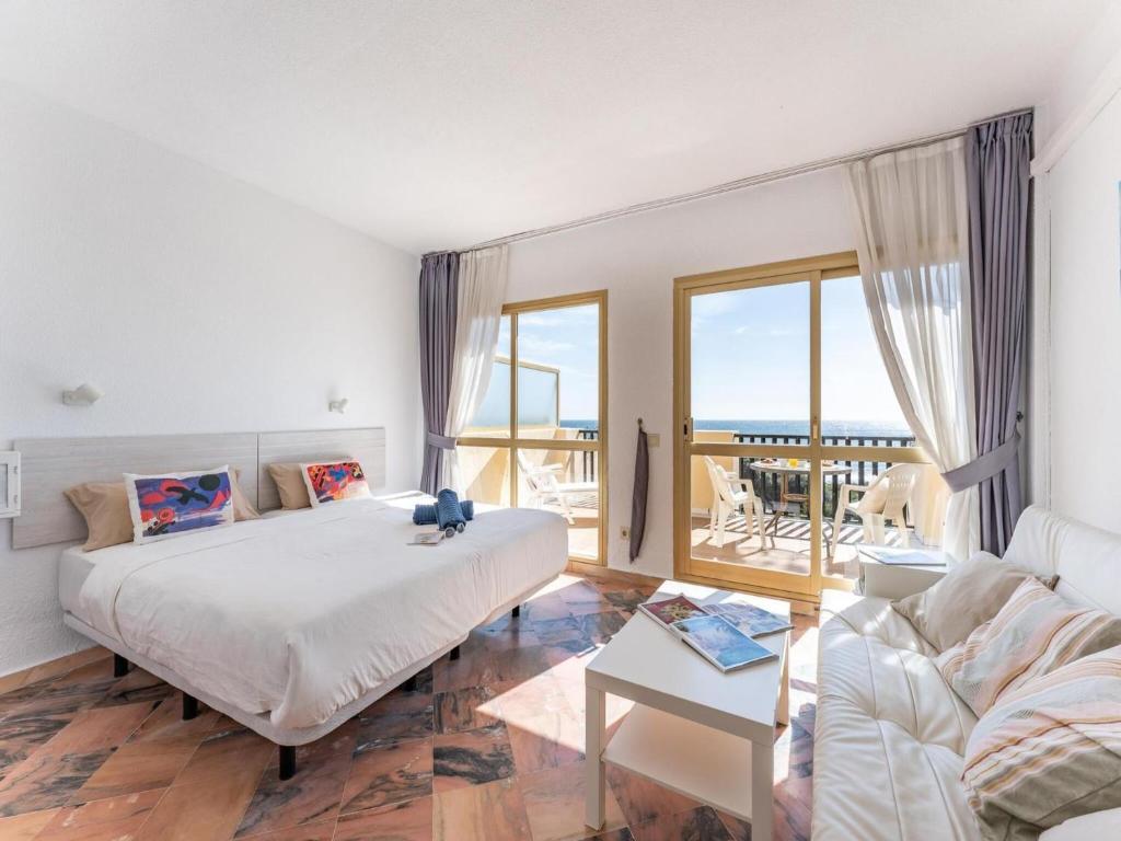 Charming apartment for coastal adventures - 5