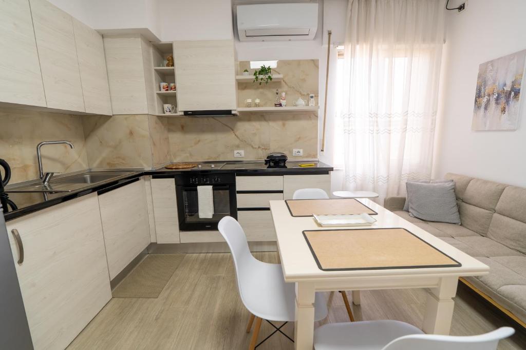 SweetEscape Bogdaneve Apartment, Тирана