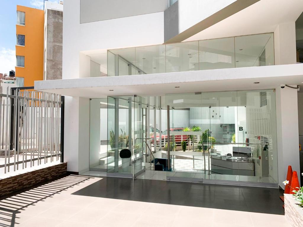 LUXURY CAYMA 2 - Impresionante vista a la campiña sin salir de la ciudad - 3