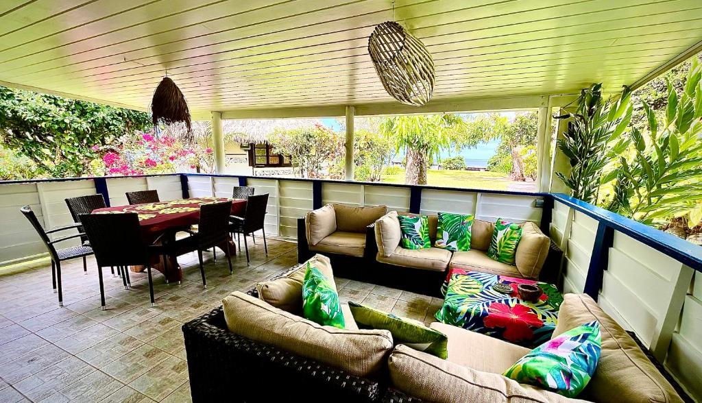 リナルバ モーレア ビーチ リゾート (Linareva Moorea Beach Resort)