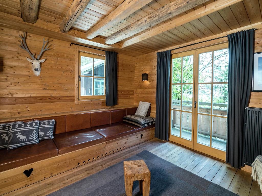 Vacation in Kaprun A chalet surrounded by nature - 5