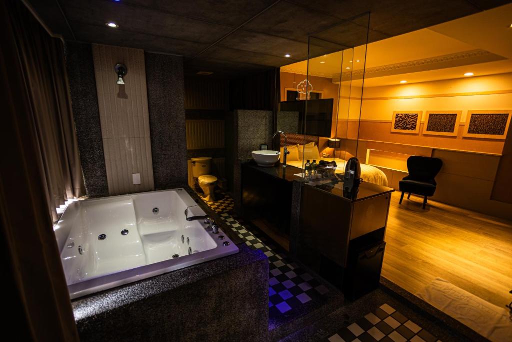 정글 시티 모텔 호텔 이미지 2