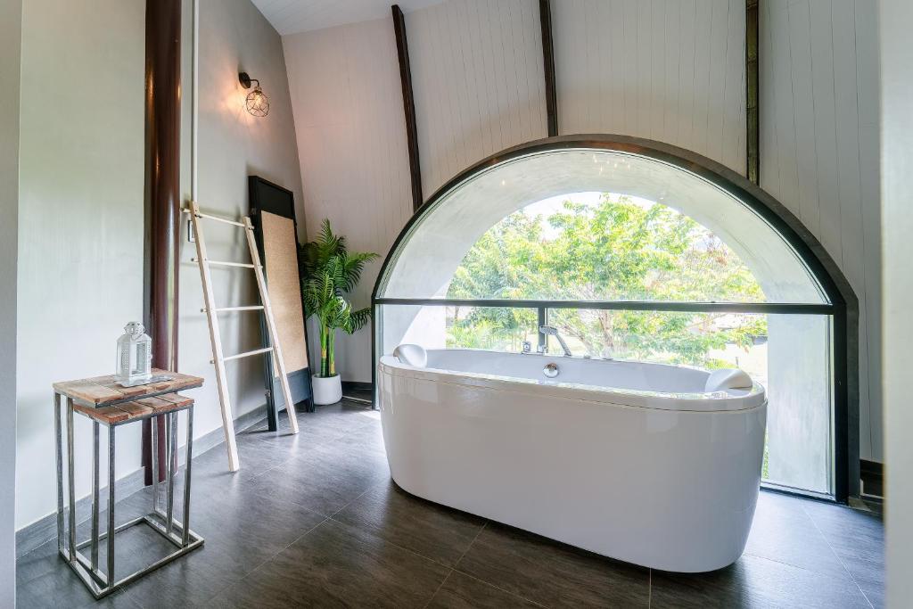 บริการและสิ่งอำนวยความสะดวก