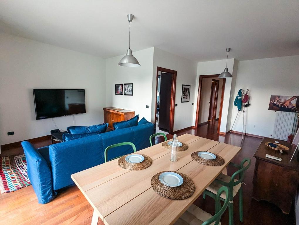 Large Apartment with Terrace - 2