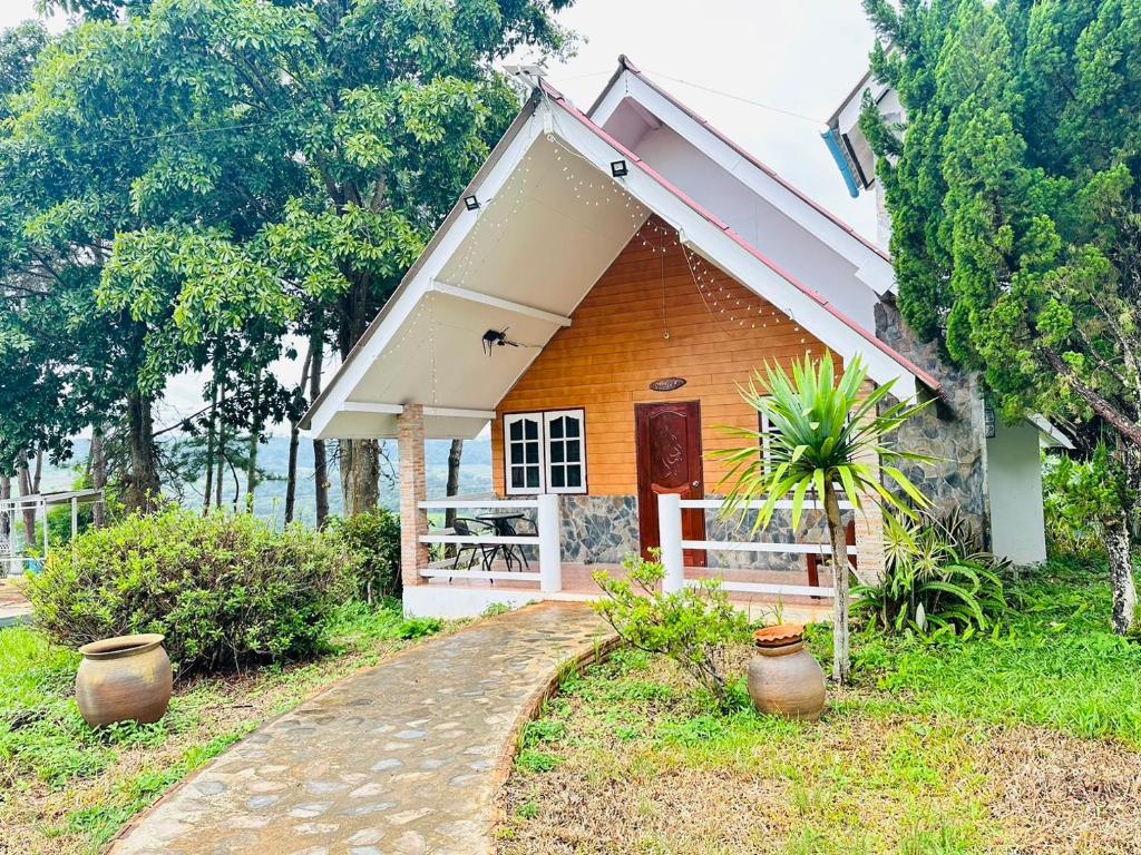 บ้านภูชิดดาว, Ban Nong Rang Chang