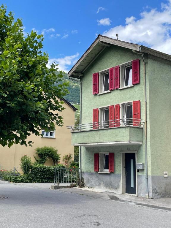 Petit Bourg au cœur de Martigny - 4