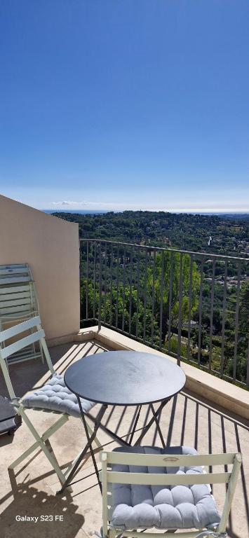 Appartement climatisé avec terrasse et vue panoramique - 3