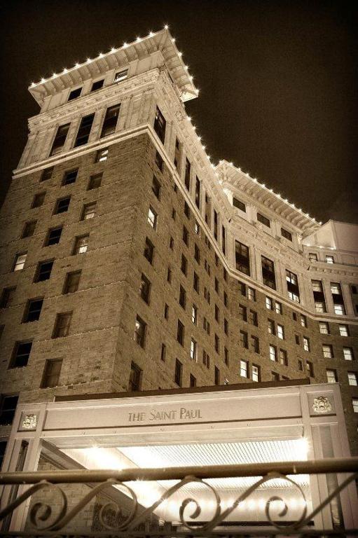 The Saint Paul Hotel Photo 23