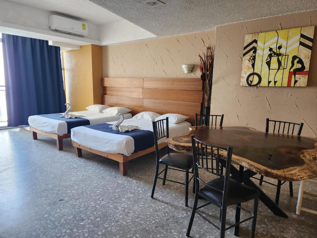 Suites Omega Torres Gemelas - 5