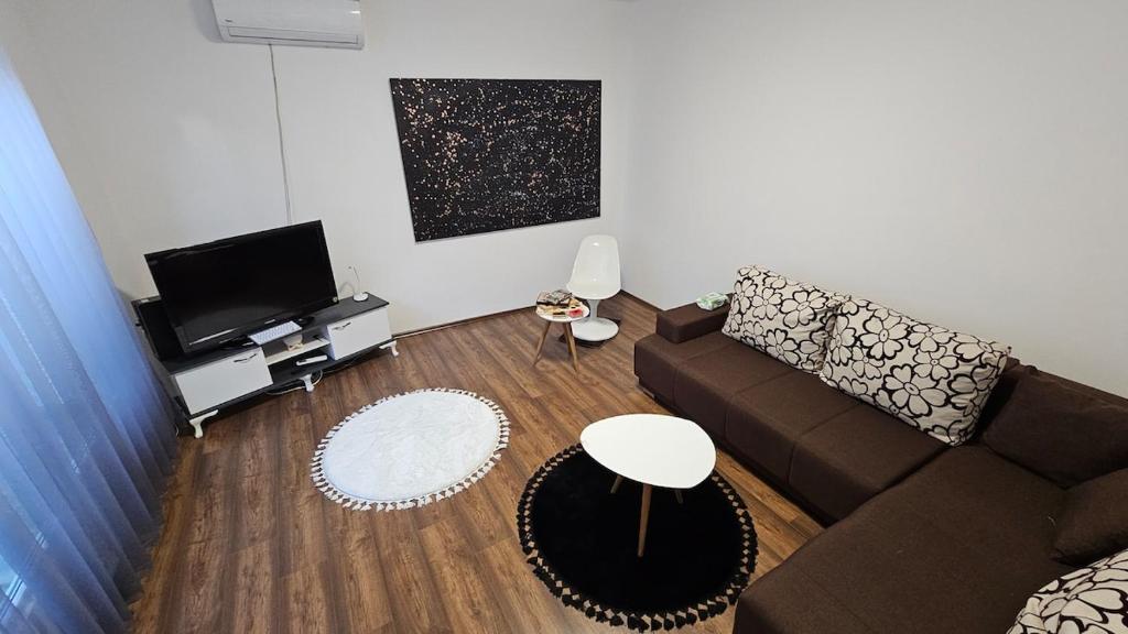 Minihouse Modern Private Central, Priština