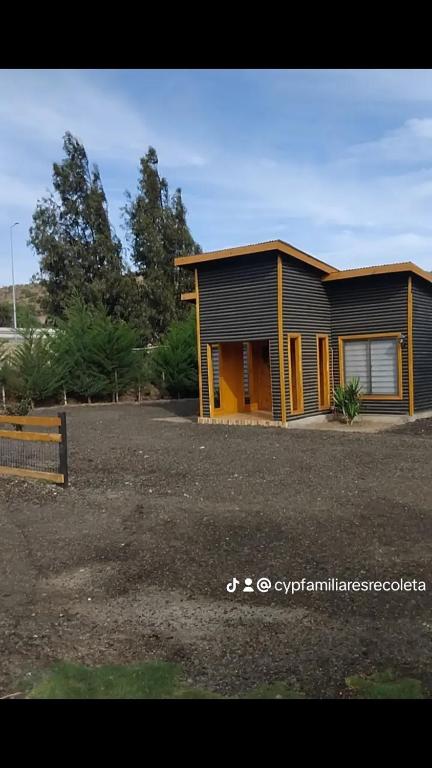 Cabañas y piscinas Recoleta - 1