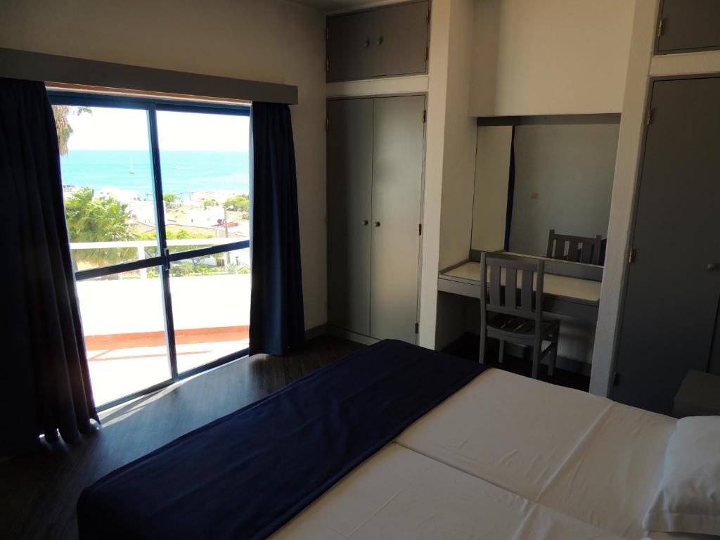 Almar Hotel Apartamento — Hotel rooms in Albufeira, Faro