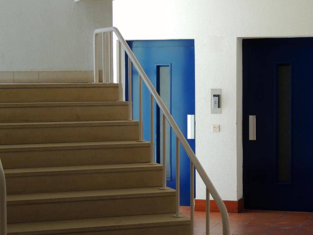 Almar Hotel Apartamento — Hotel building in Albufeira, Faro