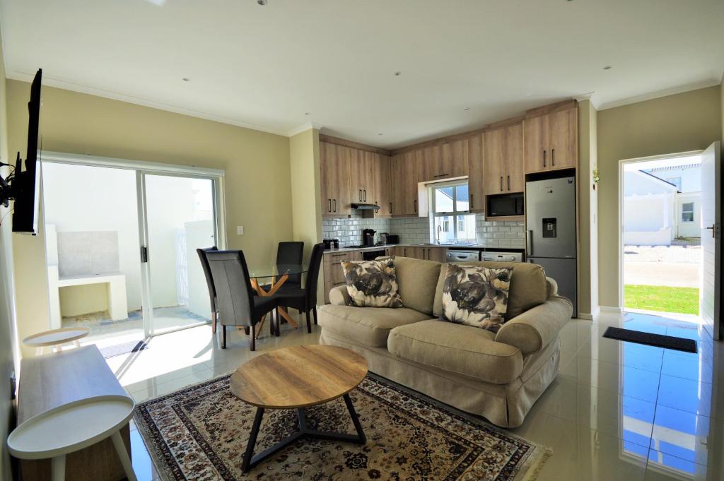 Tweespruit Estate - Stellenbosch- 3 Bedroom House, Stellenbosch