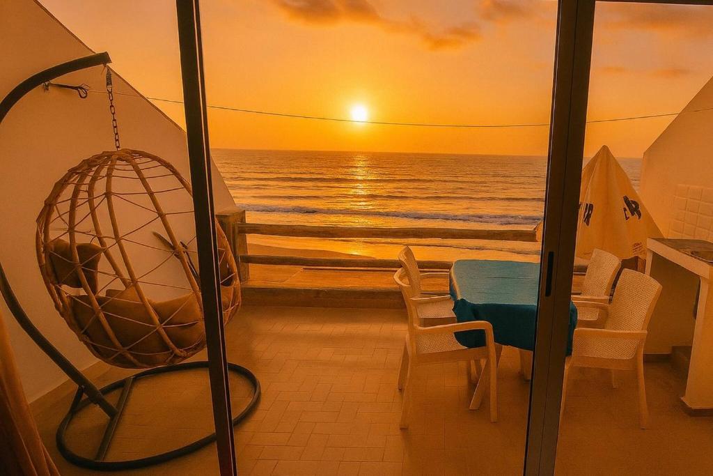 Taghazout Surf Waves with Beachfront View & Private Access, La Madrague
