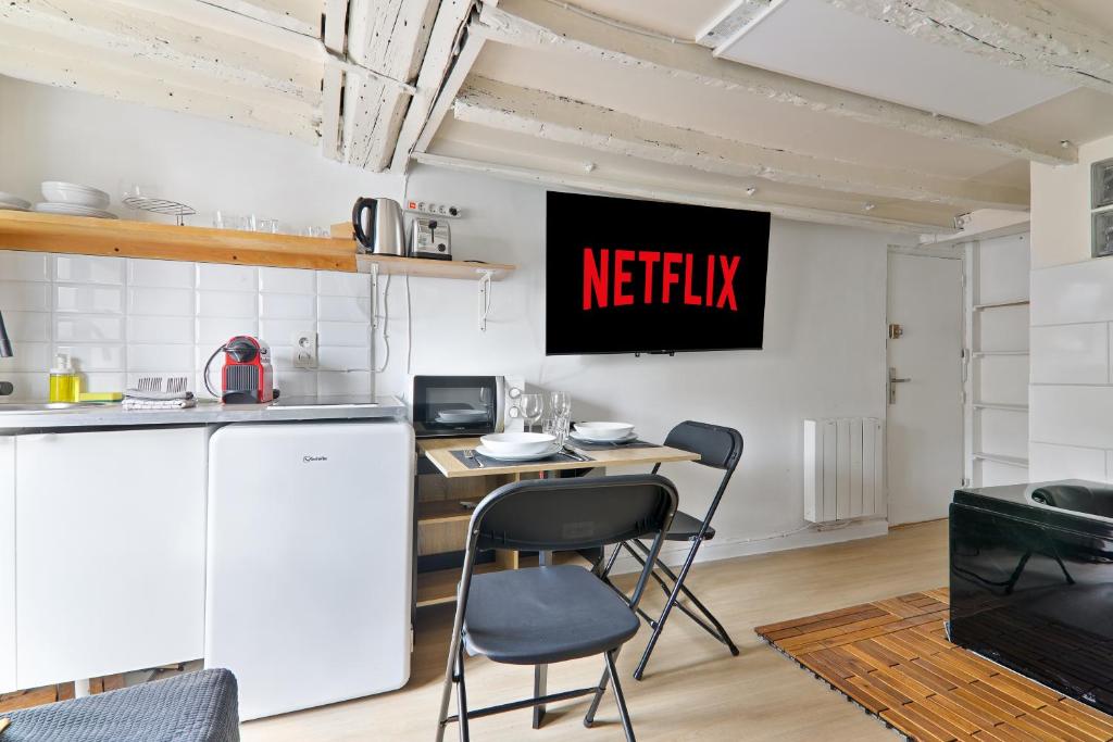 Studio Appartement Quartier Saint-Michel Notre-Dame 3 Free Netflix - 4