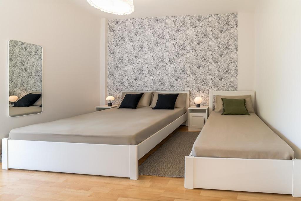 4 Bd in the Majestic Domus Aurea - 4