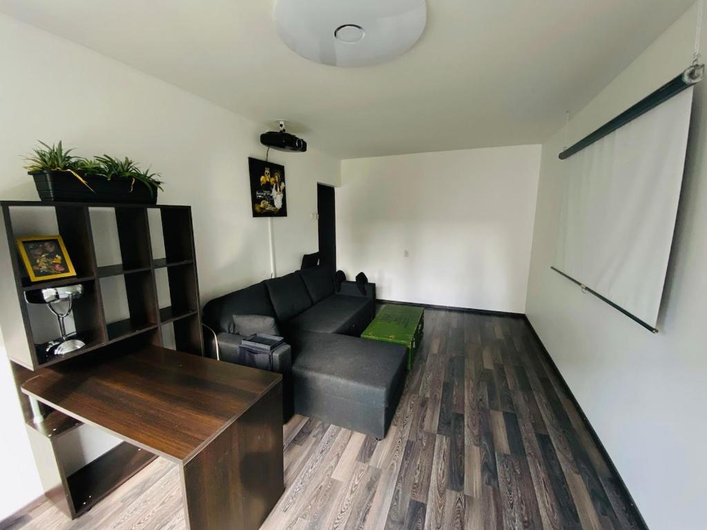 Black Apartment at Blossom Hill, Tallinn