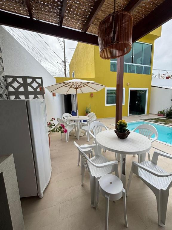 Casa Completa com piscina, 800m da praia de Jauá, Camaçari